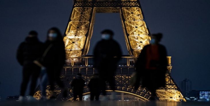 Deux femmes musulmanes poignardées à la Tour Eiffel: voici le film